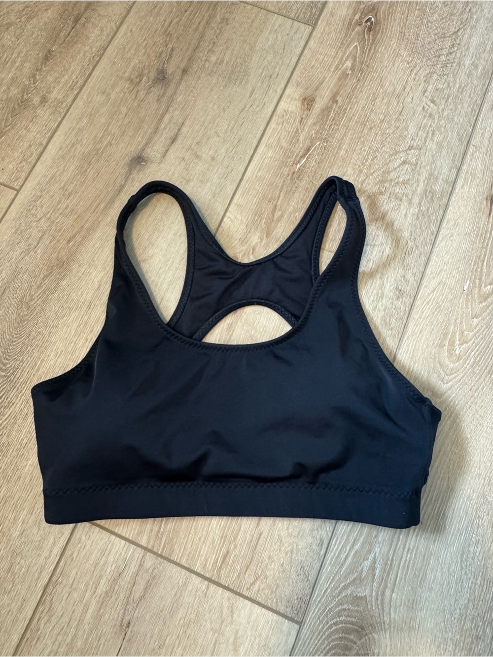Fabletics sports bra with padding size Large